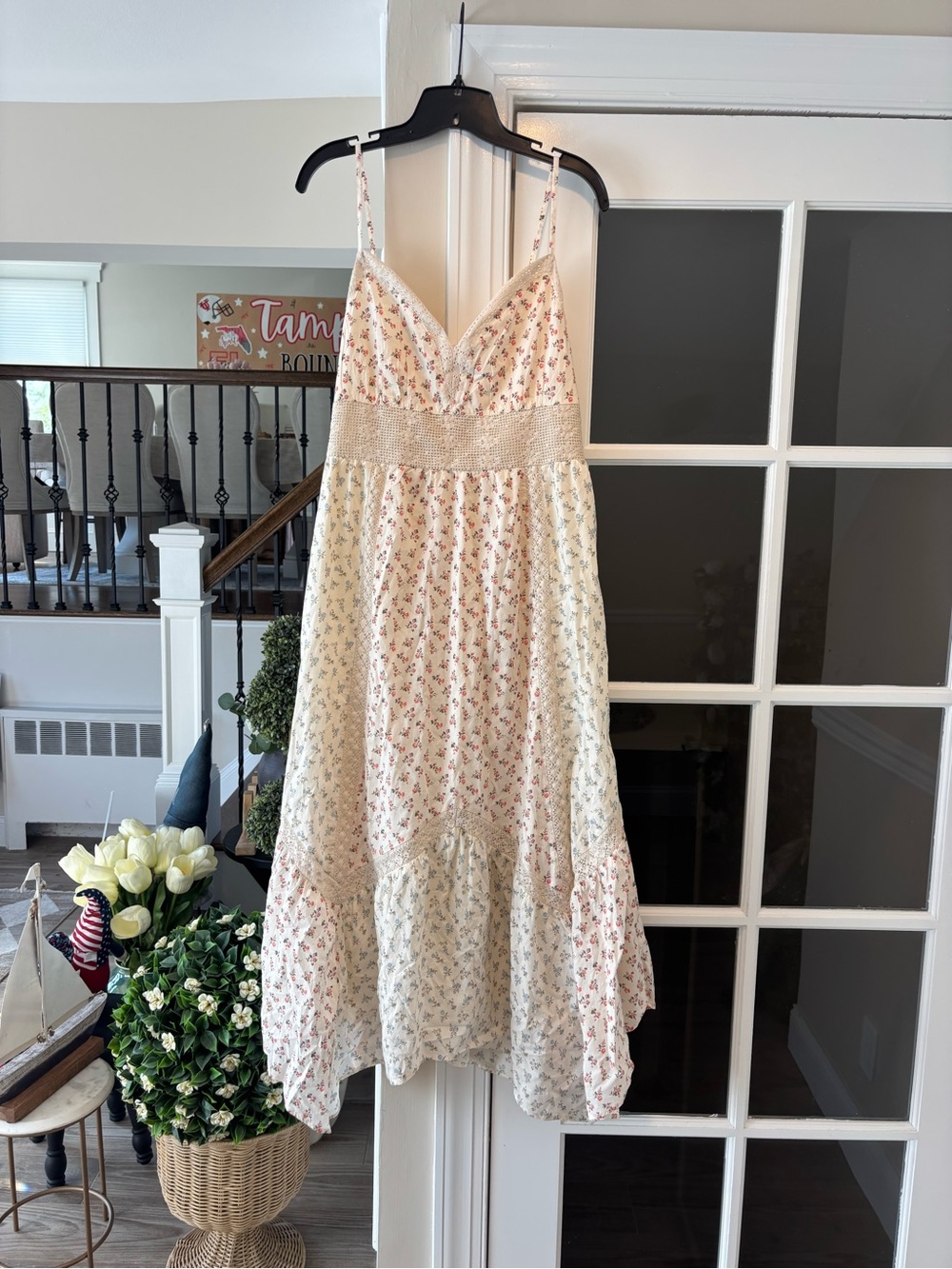 American Eagle Women’s Cream Floral Spaghetti-Strap Sundress - Size Large NWT
